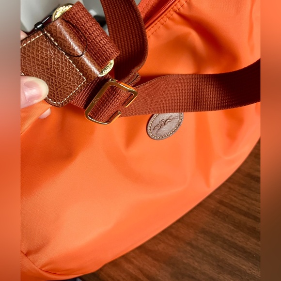 NWOT Longchamp Orange Nylon Large Adjustable Crossbody Shoulder Bag - Picture 6 of 11
